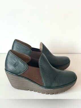 Fly London Leather Wedge Slip-On Shoes in Dark Green 38